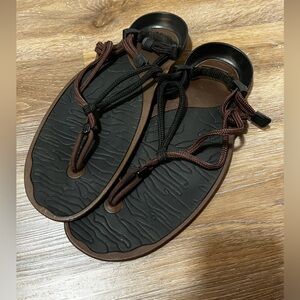 Xero Shoes Aqua Cloud Huarache-style Sandals Unisex 9M / 10W Brown & Black